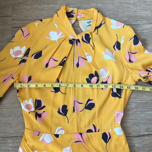 Taylor Swift Self-Portrait Yellow Floral Print Mini Dress - Picture 9 of 14